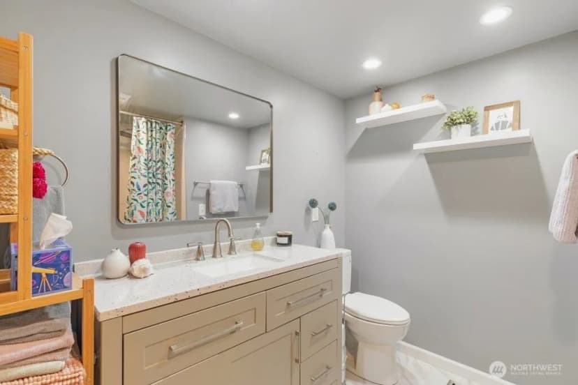 Property photo for 8622 Ne 139th Street, Kirkland photo 25