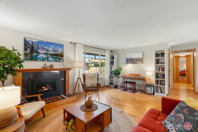 Property photo for 8622 Ne 139th Street, Kirkland photo 3