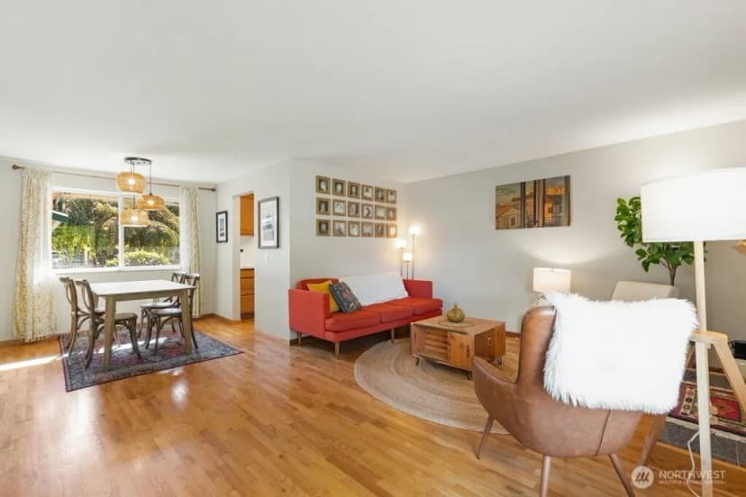 Property photo for 8622 Ne 139th Street, Kirkland photo 6
