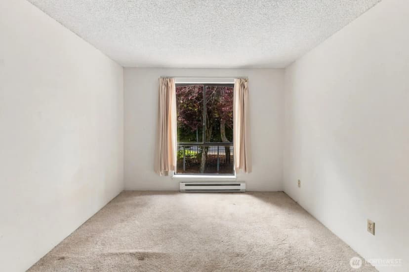 Property photo for 1622 103rd Place Ne #l3, Bellevue photo 26