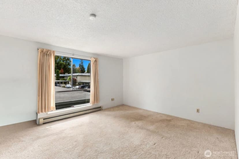 Property photo for 1622 103rd Place Ne #l3, Bellevue photo 22