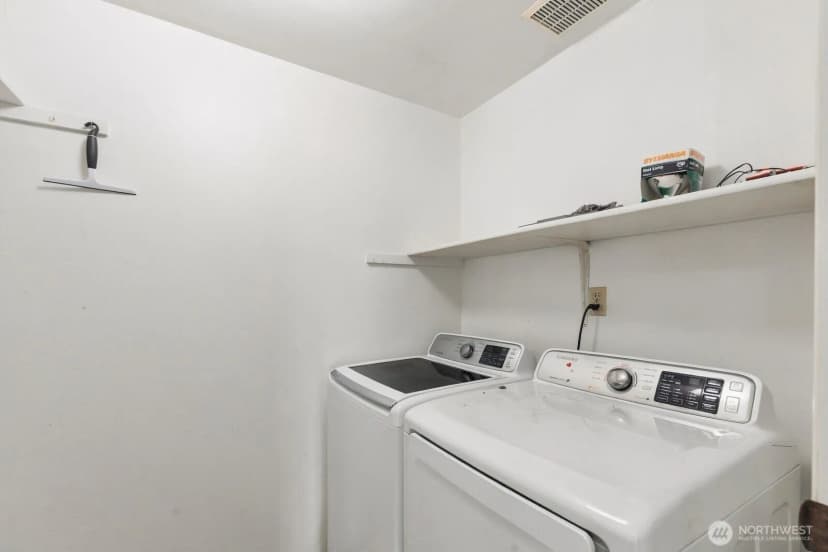 Property photo for 1622 103rd Place Ne #l3, Bellevue photo 30
