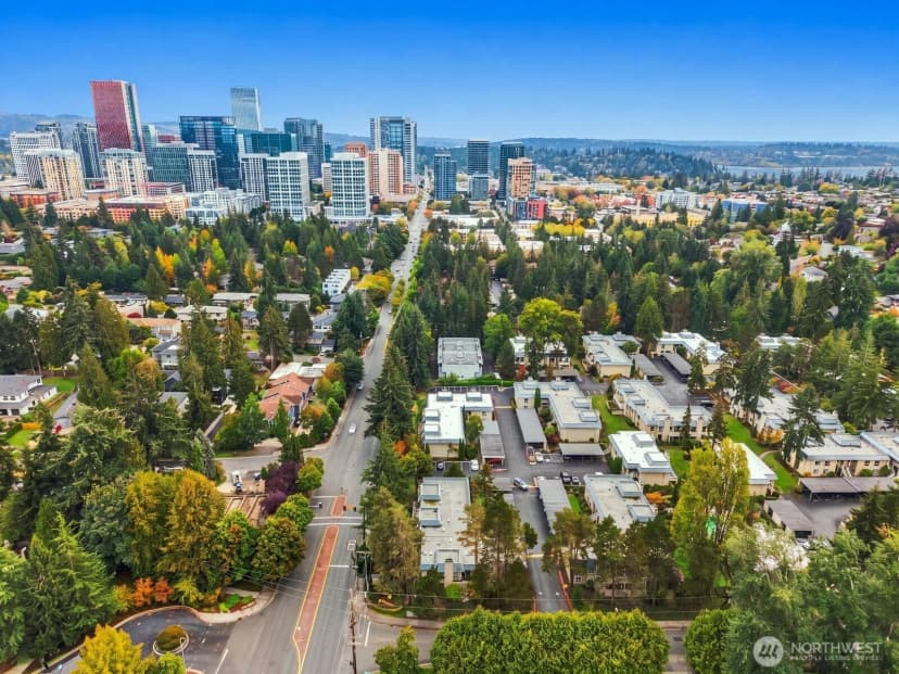 Property photo for 1622 103rd Place Ne #l3, Bellevue photo 38