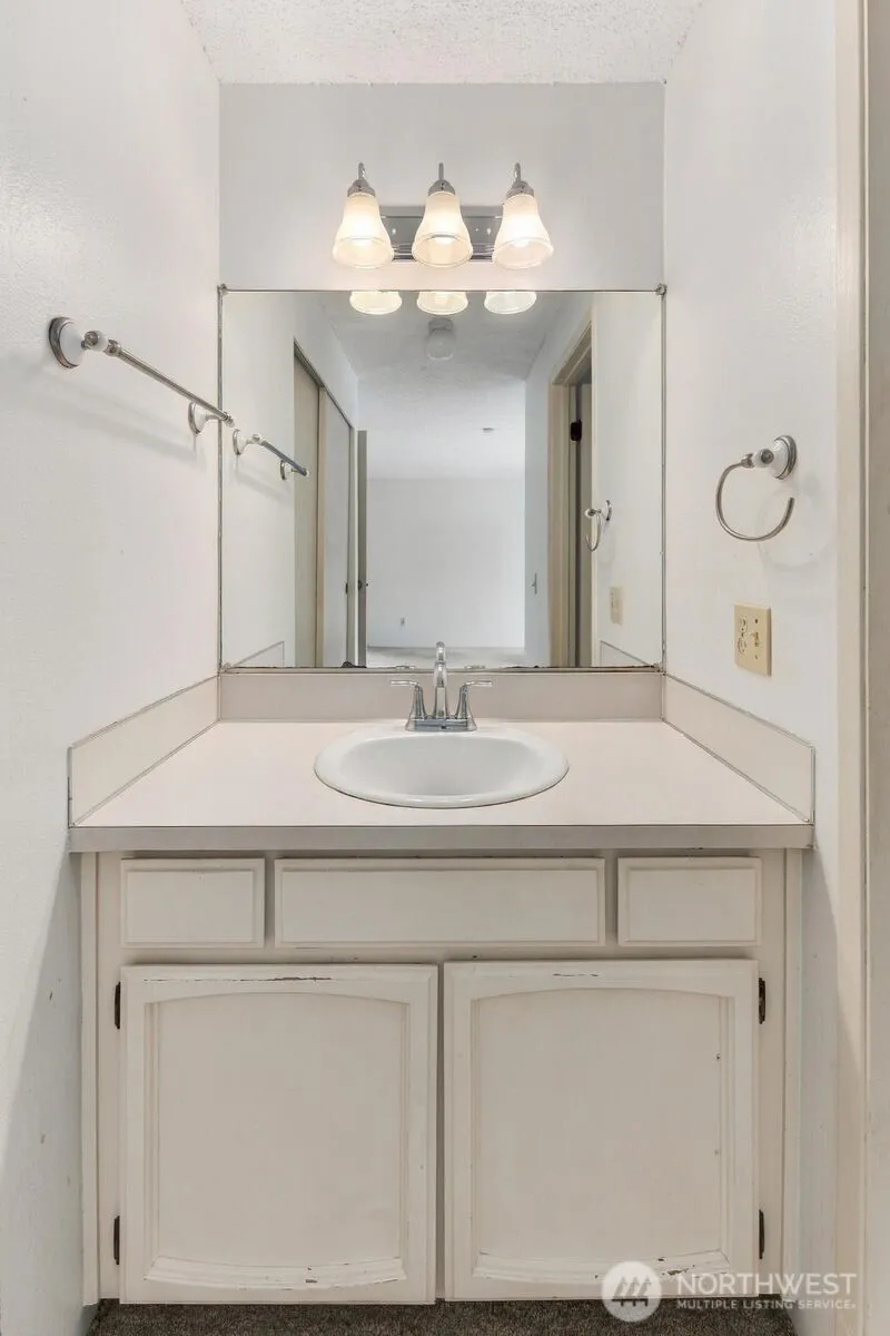 Property photo for 1622 103rd Place Ne #l3, Bellevue photo 24