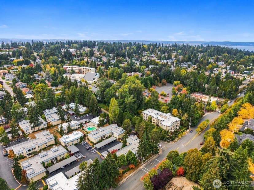 Property photo for 1622 103rd Place Ne #l3, Bellevue photo 40