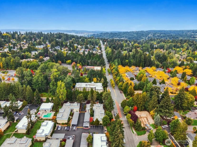 Property photo for 1622 103rd Place Ne #l3, Bellevue photo 39