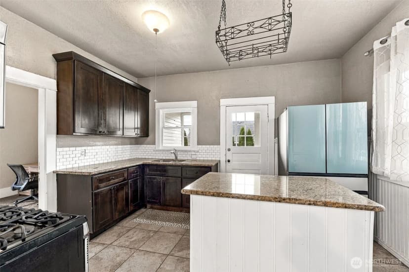 Property photo for 5402 S K Street, Tacoma photo 12