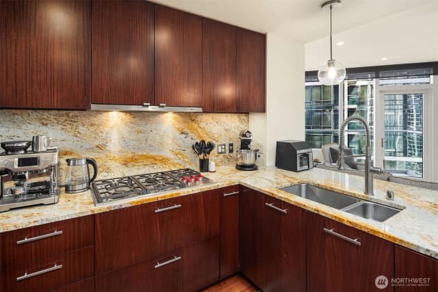 Property photo for 500 106th Avenue Ne #3109, Bellevue photo 4