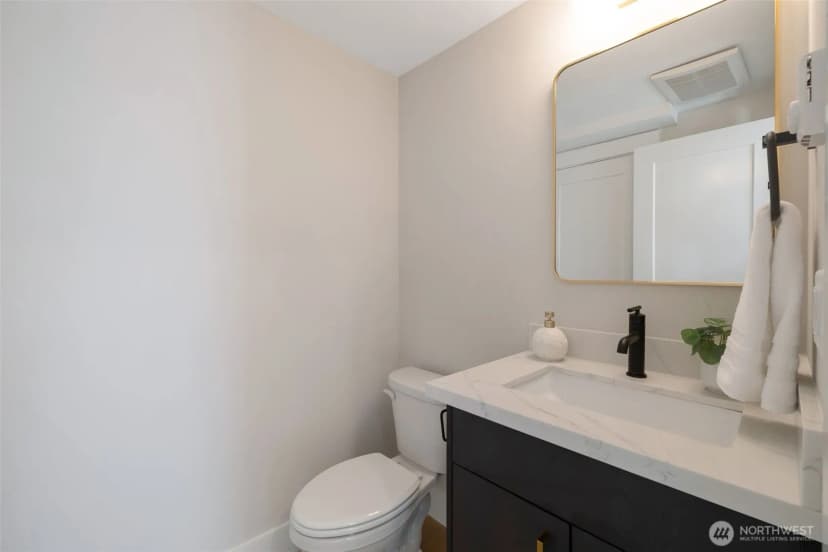 Property photo for 1603 Sw Kenyon Street, Seattle photo 7