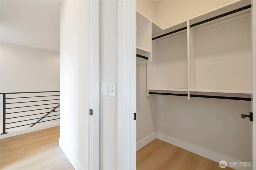 Property photo for 1603 Sw Kenyon Street, Seattle photo 12
