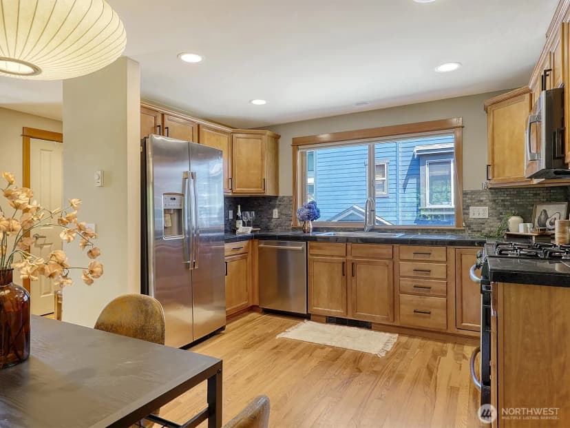 Property photo for 2130 N 113th Street #a, Seattle photo 12