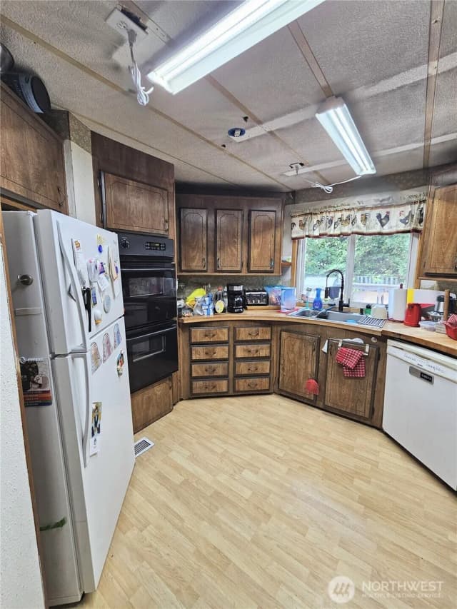 Property photo for 4816 252nd Street Ne, Arlington photo 2