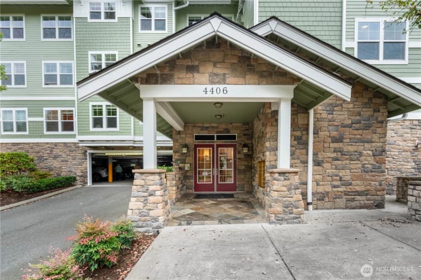 Property photo for 4406 Providence Point Place Se #101, Issaquah photo 33