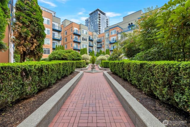 Property photo for 2414 1st Avenue #617, Seattle photo 3