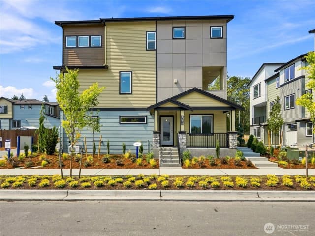Property photo for 1313 Tacoma Court Ne #30, Renton