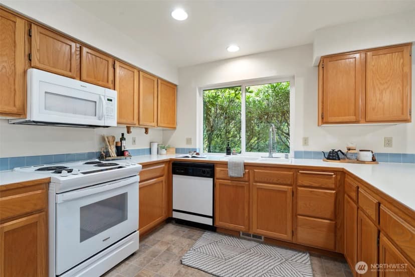 Property photo for 517 Galloway Street Steilacoom, Steilacoom photo 6