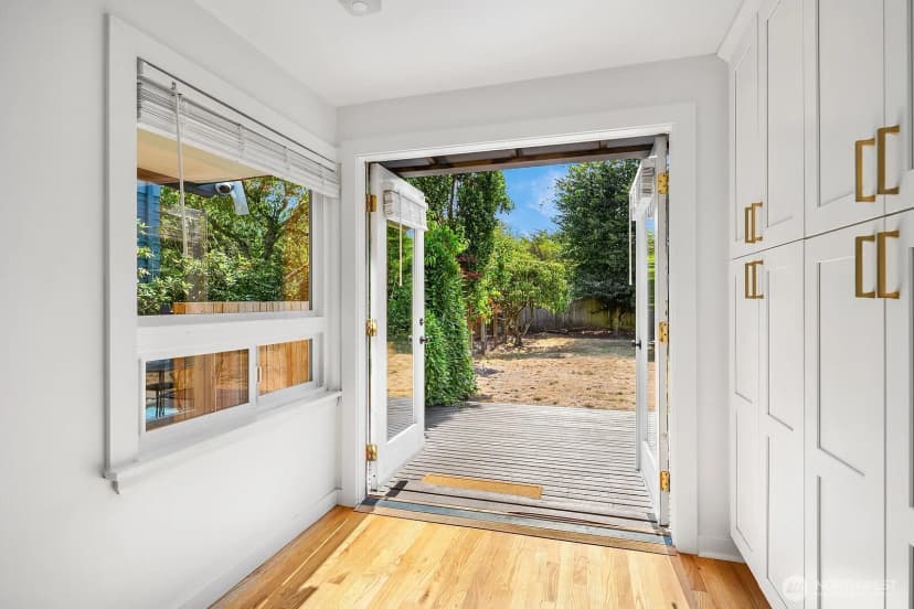 Property photo for 1309 N 80th Street, Seattle photo 11