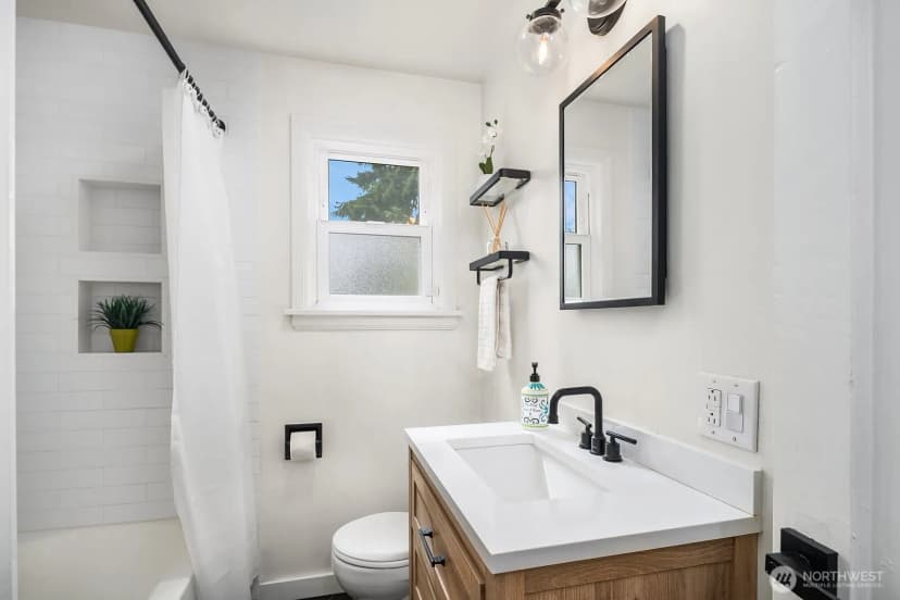 Property photo for 1309 N 80th Street, Seattle photo 14