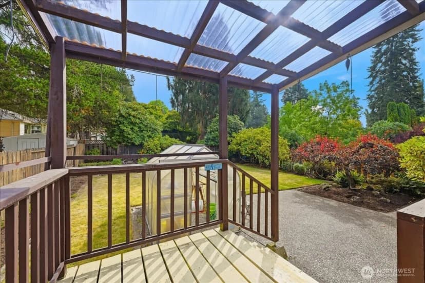Property photo for 14036 17th Avenue Ne, Seattle photo 17