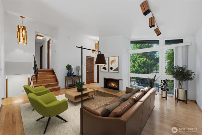 Property photo for 14036 17th Avenue Ne, Seattle photo 5