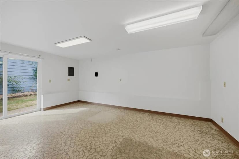 Property photo for 14036 17th Avenue Ne, Seattle photo 13