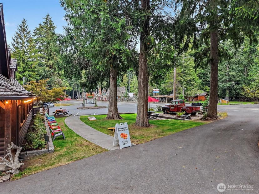Property photo for 58414 State Route 410 E, Greenwater photo 9