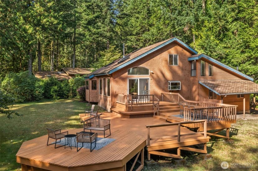 Property photo for 20506 Old Mill Road Sw, Vashon