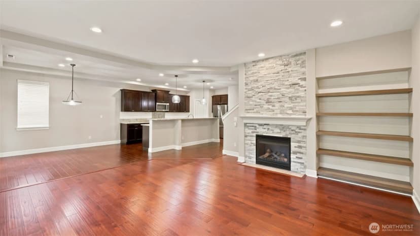 Property photo for 6706 Elaine Avenue Se, Auburn photo 4