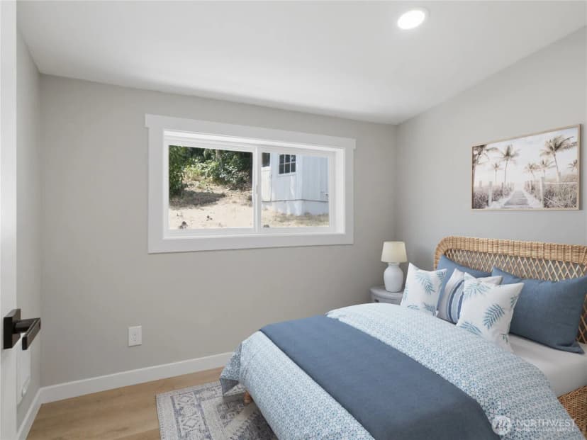 Property photo for 5600 Ocean View Boulevard Ne, Bremerton photo 21