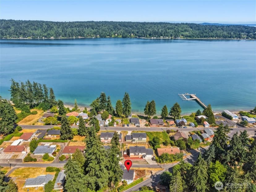 Property photo for 5600 Ocean View Boulevard Ne, Bremerton photo 2