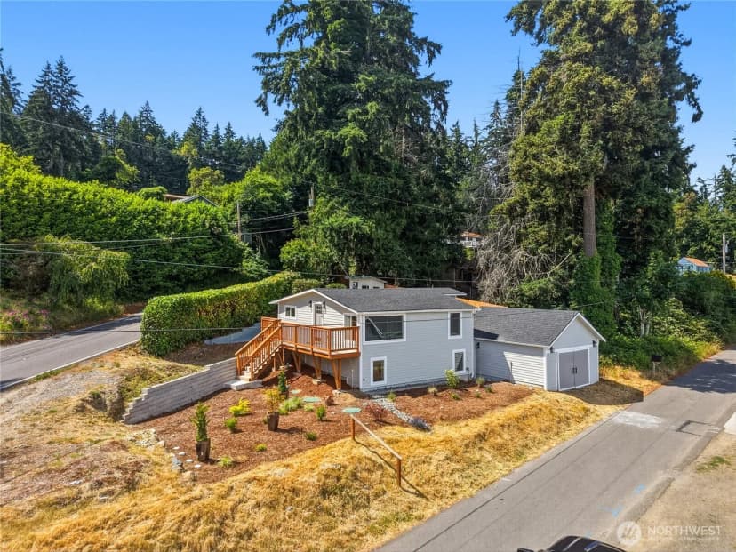Property photo for 5600 Ocean View Boulevard Ne, Bremerton photo 5
