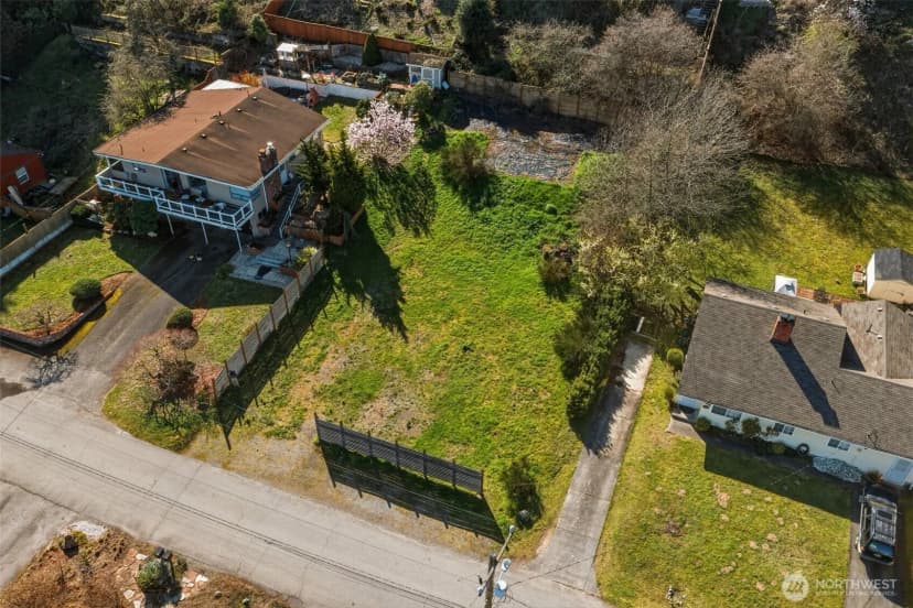 Property photo for 9017 3rd Avenue Sw, Seattle photo 5