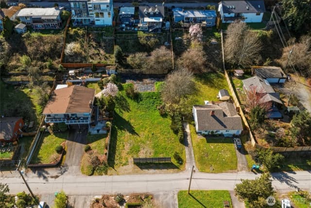 Property photo for 9017 3rd Avenue Sw, Seattle photo 4