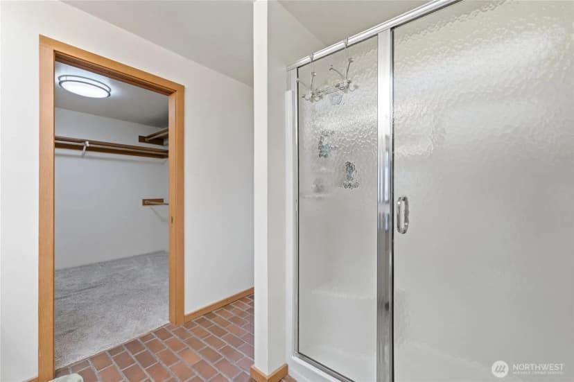 Property photo for 9520 Odin Way, Bothell photo 18