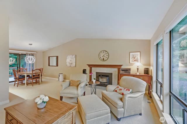Property photo for 11821 Ne 102nd Place, Kirkland photo 5