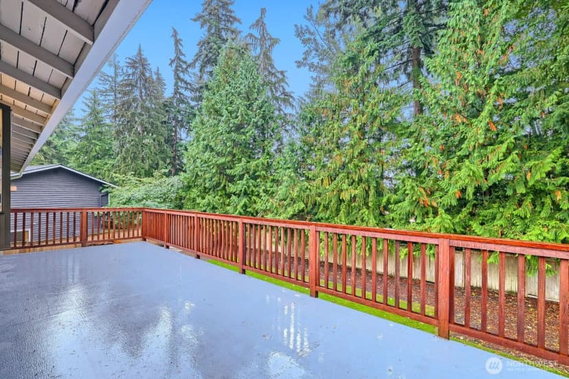 Property photo for 11821 Ne 102nd Place, Kirkland photo 27