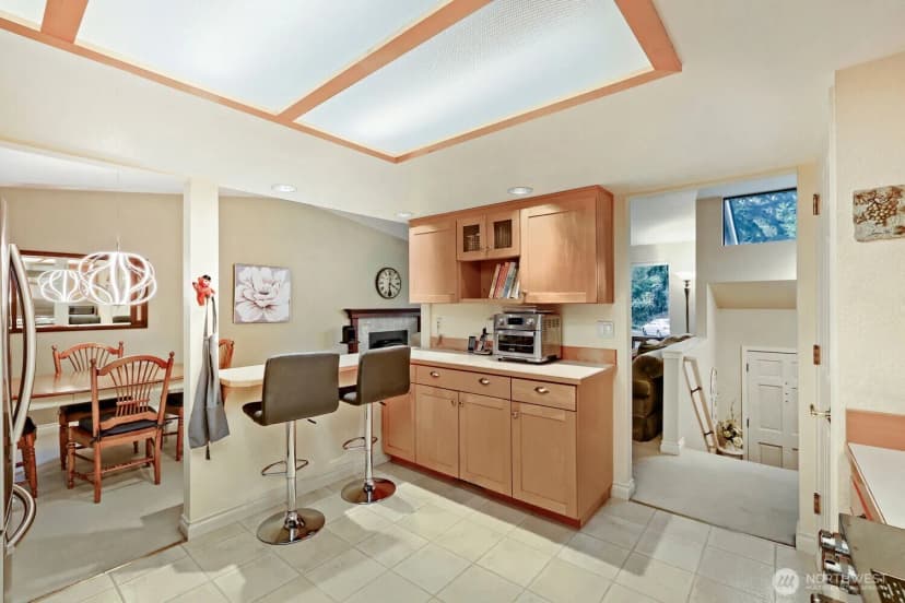 Property photo for 11821 Ne 102nd Place, Kirkland photo 9