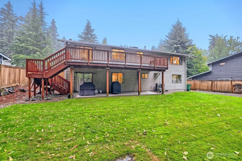 Property photo for 11821 Ne 102nd Place, Kirkland photo 28