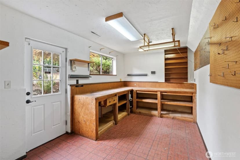 Property photo for 1216 N Woodlawn Street, Tacoma photo 25
