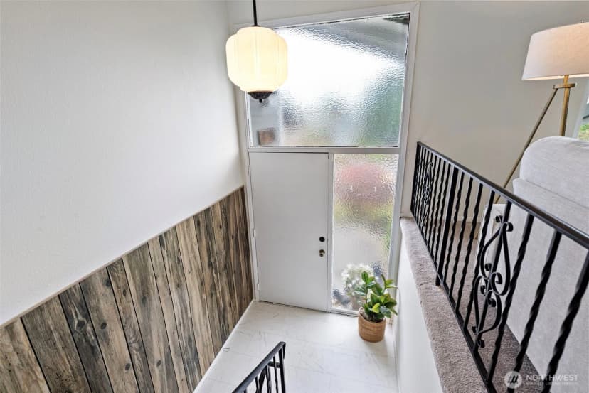 Property photo for 1216 N Woodlawn Street, Tacoma photo 19