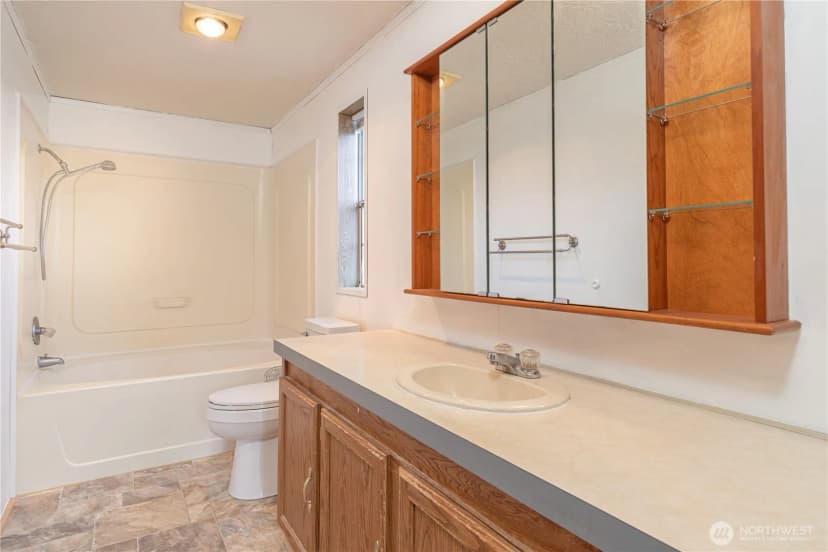Property photo for 7043 Taurus Lane Ne, Bremerton photo 15