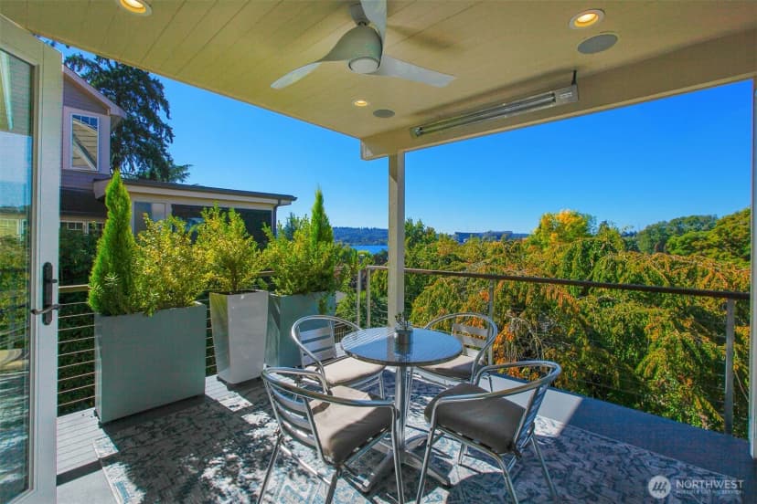 Property photo for 3829 43rd Avenue Ne, Seattle photo 10
