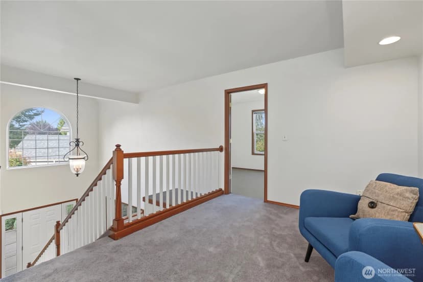 Property photo for 2113 12th Avenue Nw, Puyallup photo 16