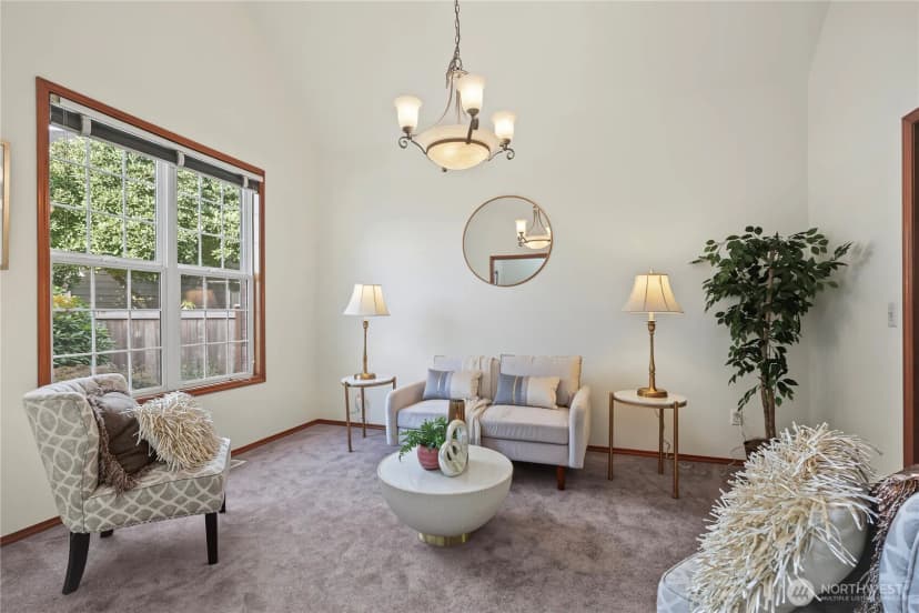 Property photo for 2113 12th Avenue Nw, Puyallup photo 4