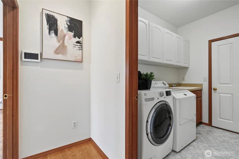 Property photo for 2113 12th Avenue Nw, Puyallup photo 10