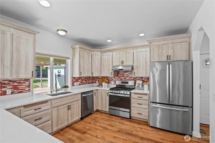Property photo for 35718 59th Avenue Ct E, Eatonville photo 13
