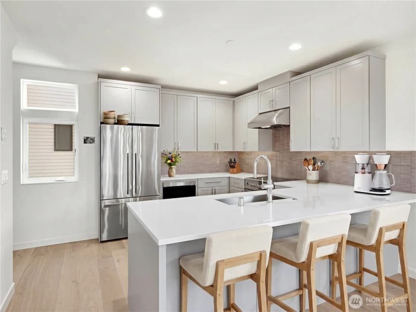 Property photo for 1411 N 48th Street, Seattle photo 11