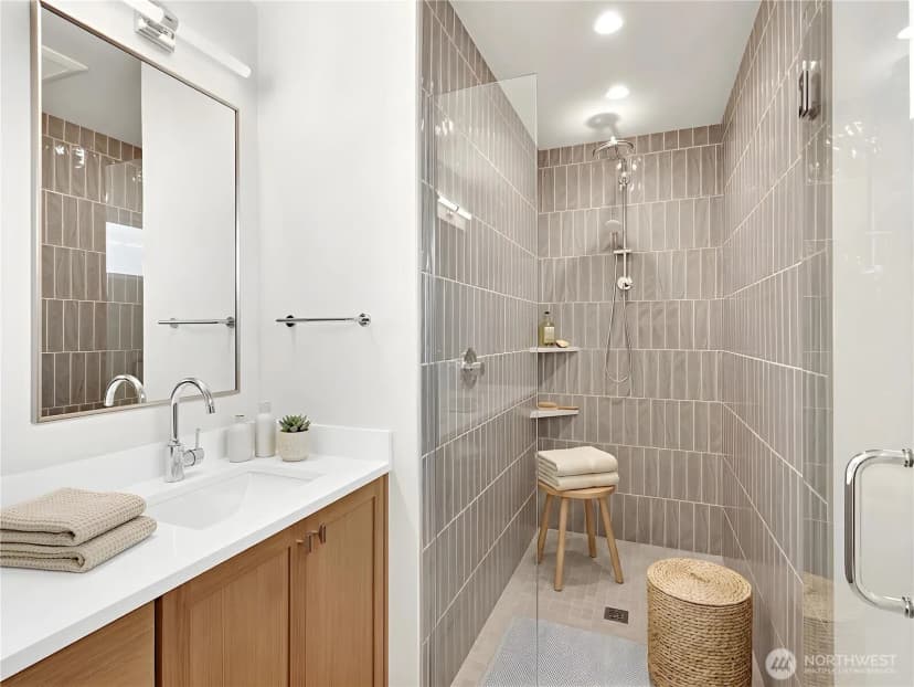 Property photo for 1411 N 48th Street, Seattle photo 19