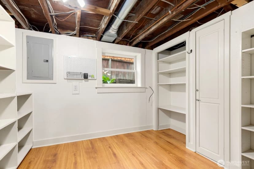 Property photo for 4611 34th Avenue W, Seattle photo 28