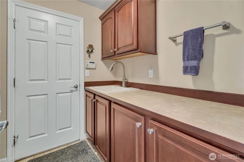 Property photo for 32136 Bruckners Way, Black Diamond photo 14